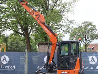 2022-hitachi-zx55u-6-clr-47622573