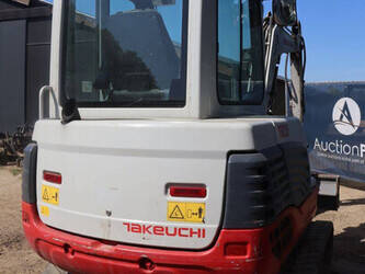 2014-takeuchi-tb235-1459801-47622891