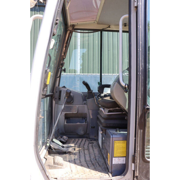 2014 TAKEUCHI TB235-47622906