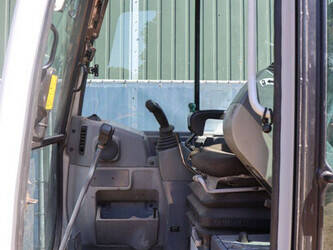 2014-takeuchi-tb235-1459801-47622906