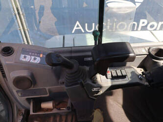 2014-takeuchi-tb235-1459801-47622909