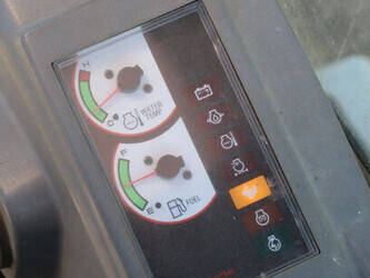 2014-takeuchi-tb235-1459801-47622910