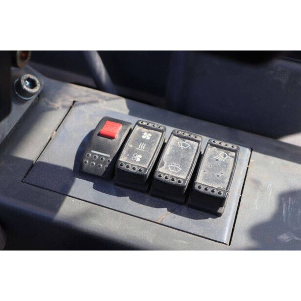 2014 TAKEUCHI TB235-47622912