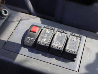 2014-takeuchi-tb235-1459801-47622912