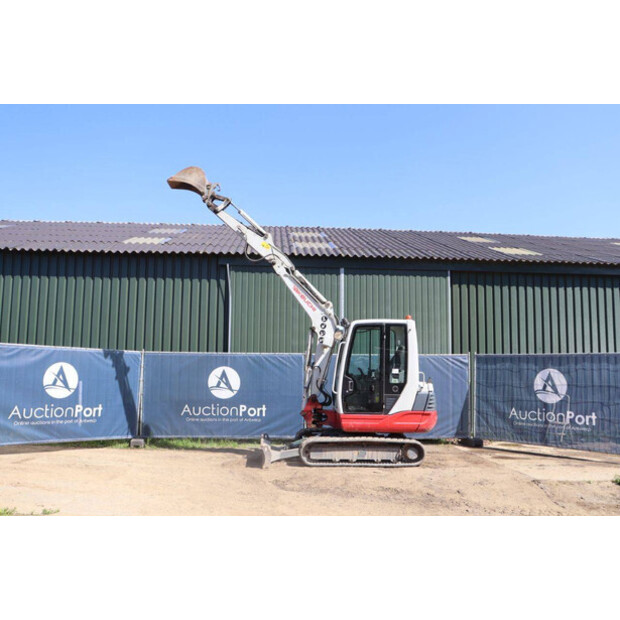 2014 TAKEUCHI TB235-47622920
