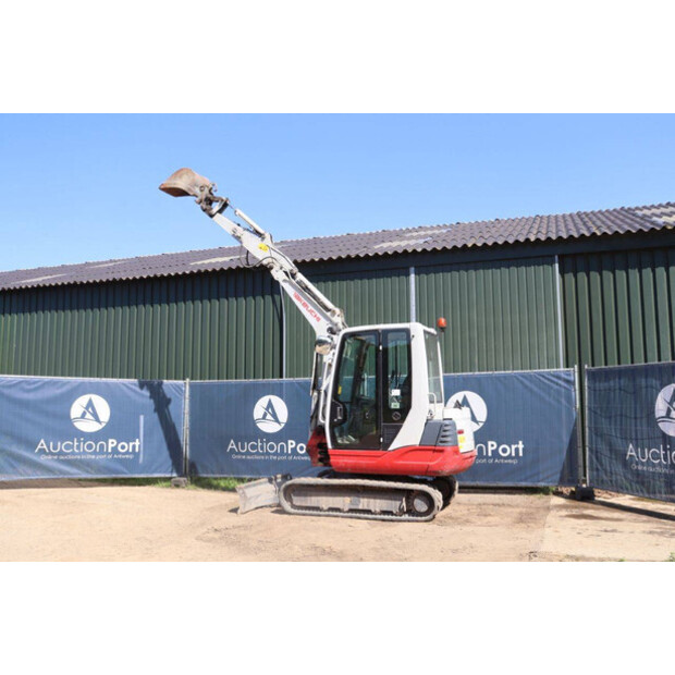 2014 TAKEUCHI TB235-47622921