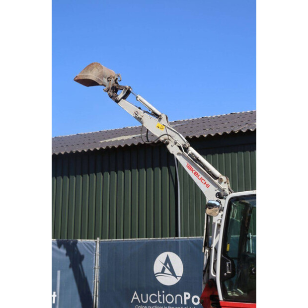 2014 TAKEUCHI TB235-47622922