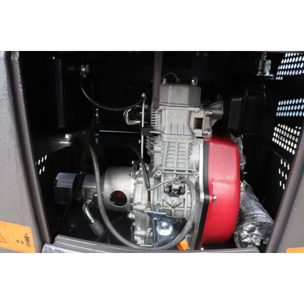 2025 WCM KV10-47623200