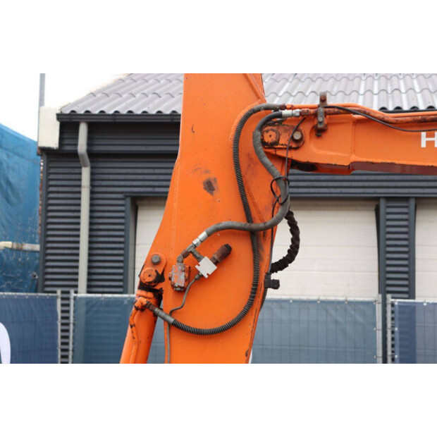 2000 Hitachi EX40-02-47623445