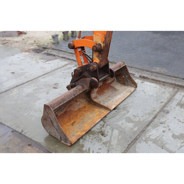 2000 Hitachi EX40-02-47623447