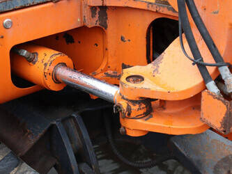 2000-hitachi-ex40-02-47623452