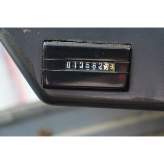 1995 اطلس 1304-47623610