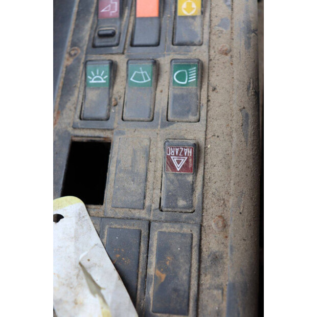 1995 اطلس 1304-47623620