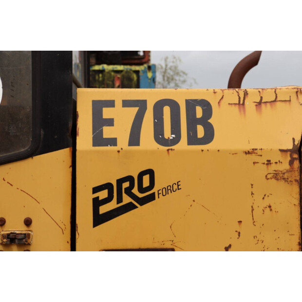 كاتربيلر E70B-47623644