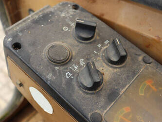 caterpillar-e70b-1459822-47623659