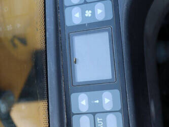 2010-caterpillar-m318d-1459827-47623849