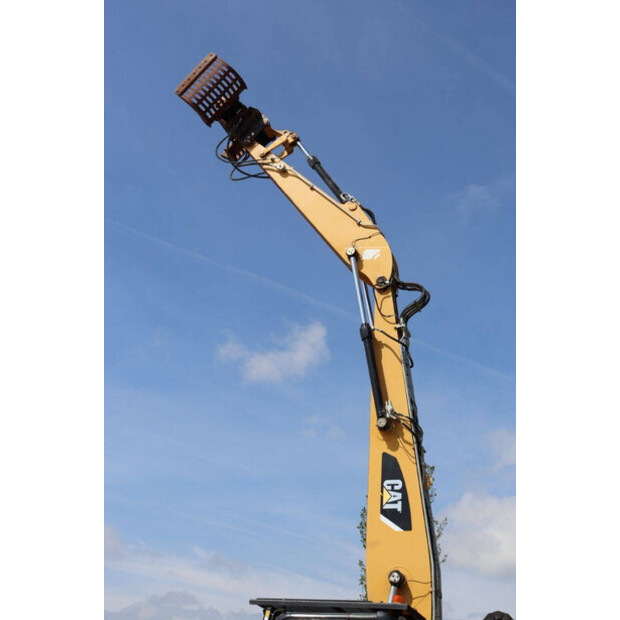 2010 Caterpillar M318D-47623857