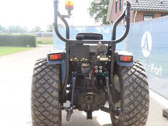 2015-new-holland-boomer-50-47624319