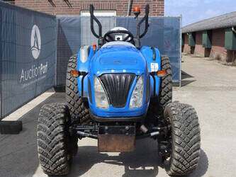 2015-new-holland-boomer-50-47624322