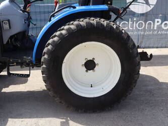 2015-new-holland-boomer-50-47624328