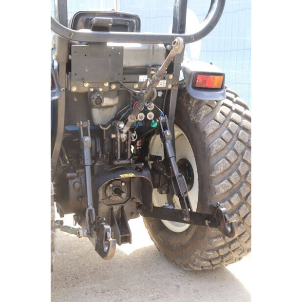 2015 New Holland Boomer 50-47624329