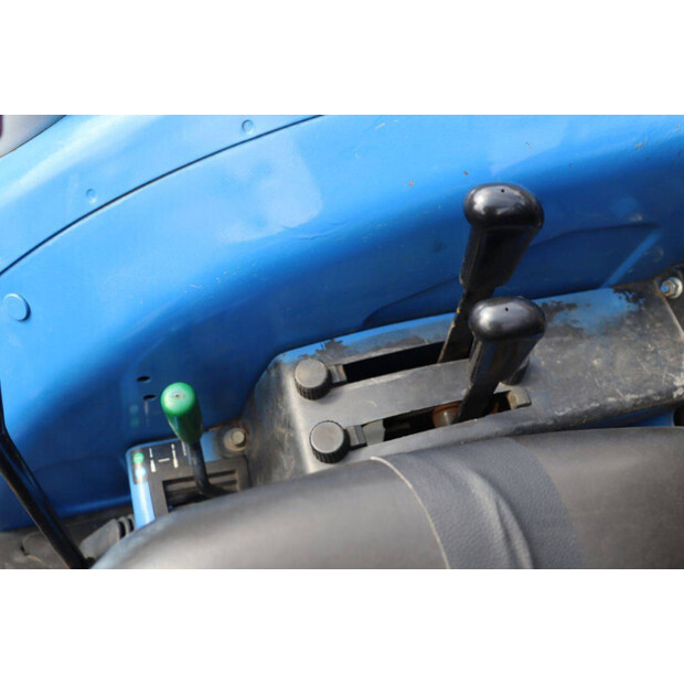 2015 New Holland Boomer 50-47624345
