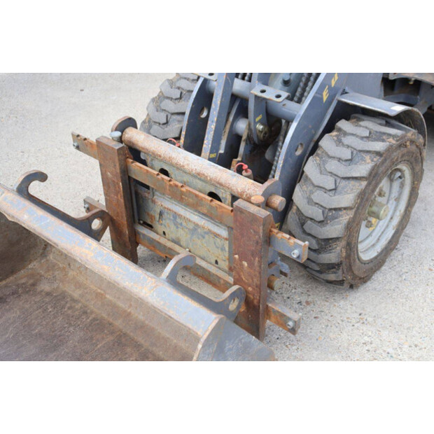 2020 Eurotrac W10-47624387