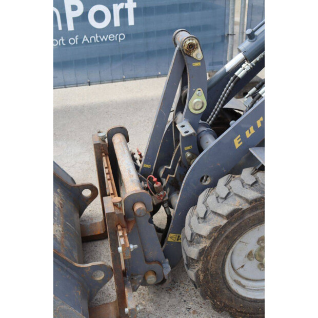 2020 Eurotrac W10-47624388