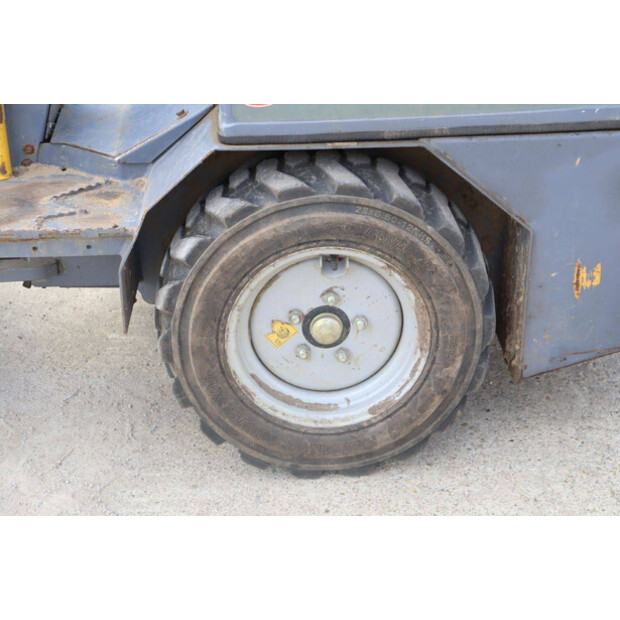 2020 Eurotrac W10-47624391