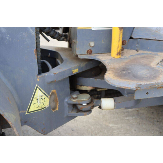 2020 Eurotrac W10-47624393