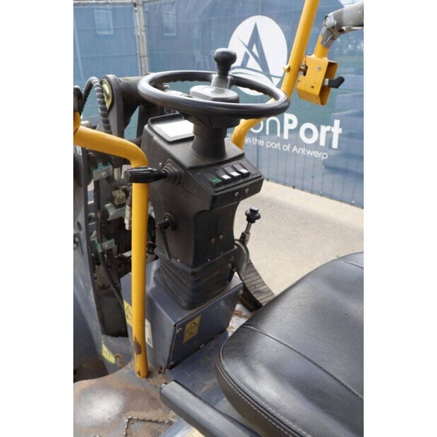 2020 Eurotrac W10-47624399