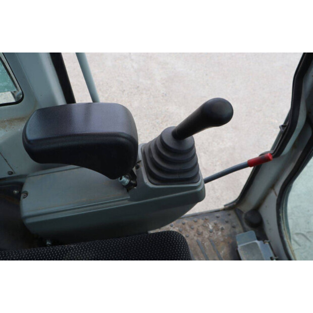 2020 TAKEUCHI TB216-47624447