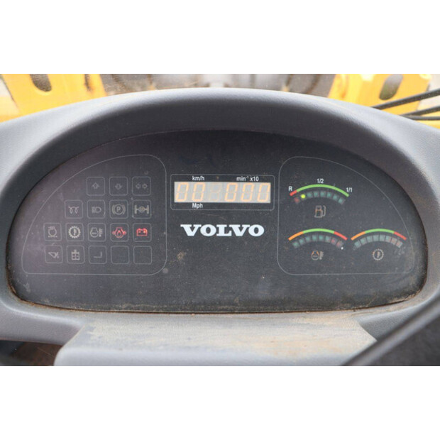 2001 Volvo L32B-Z-47625272