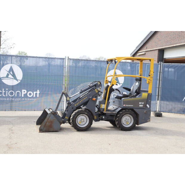 2020 Eurotrac 800/W10-47625380
