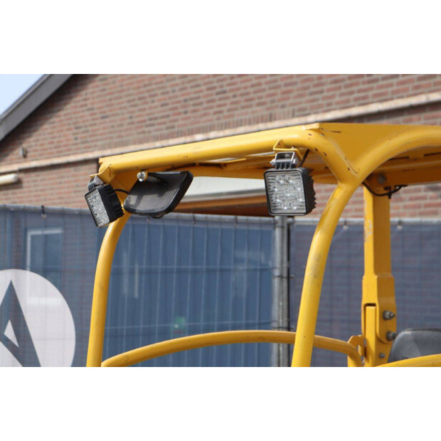 2020 Eurotrac 800/W10-47625393