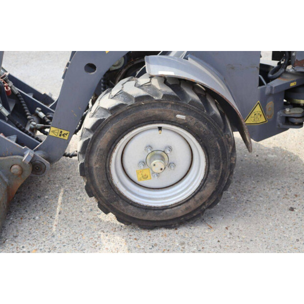 2020 Eurotrac 800/W10-47625394