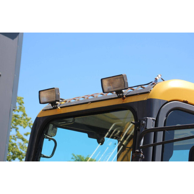 2009 كوماتسو PC80MR-47625929