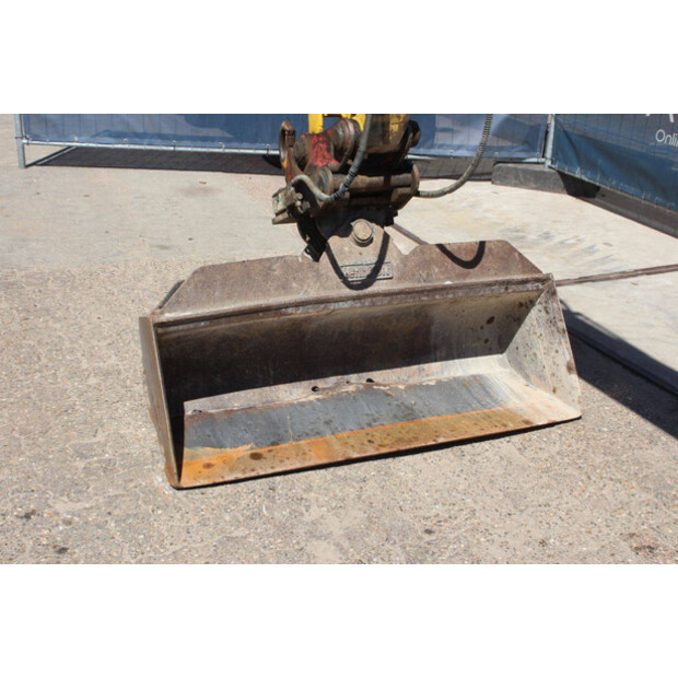2009 كوماتسو PC80MR-47625932