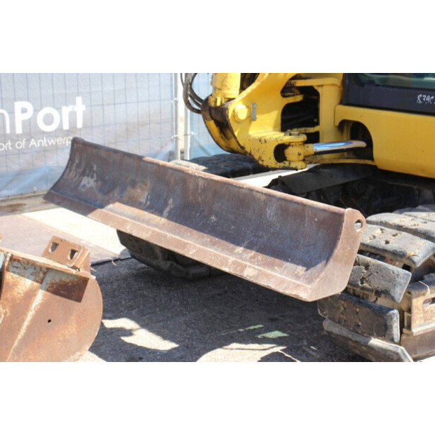 2009 كوماتسو PC80MR-47625952
