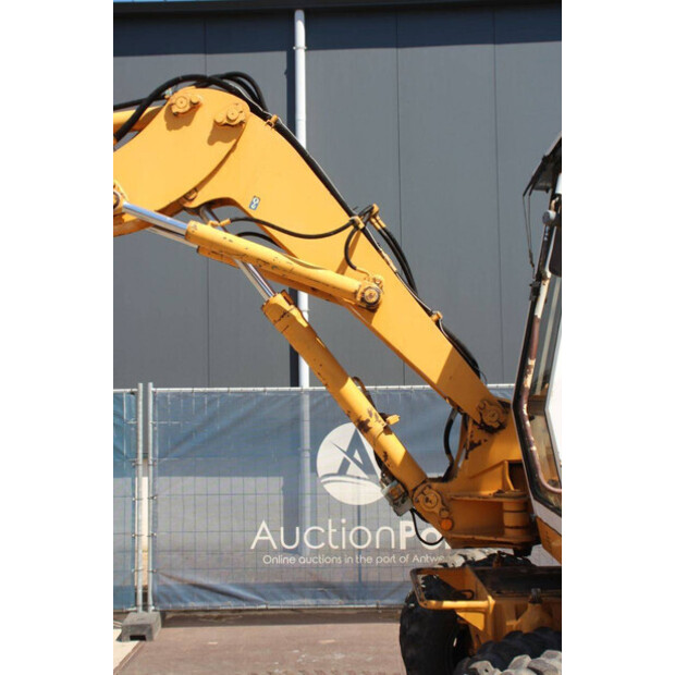 1996 ليبهير A308-47625968