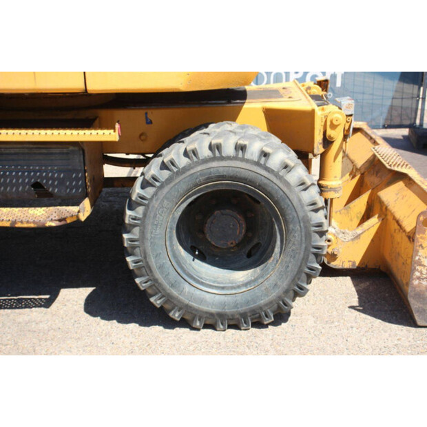 1996 ليبهير A308-47625976
