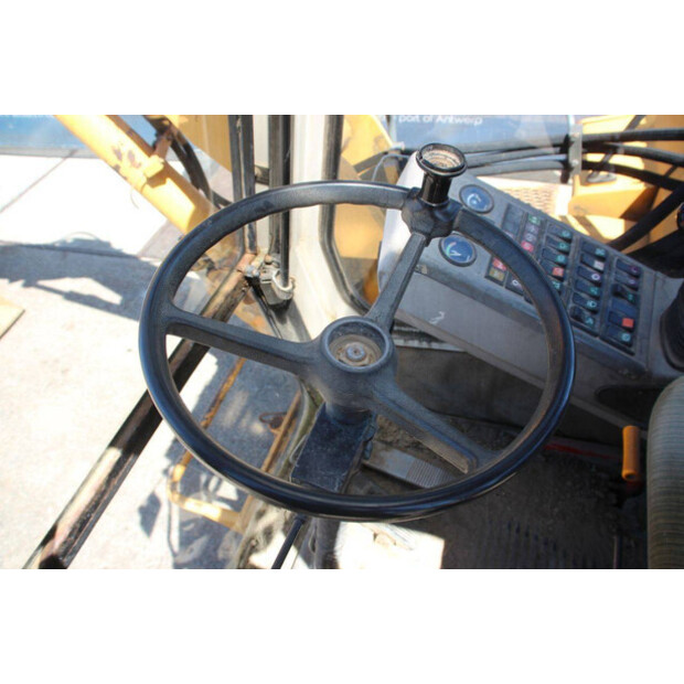 1996 ليبهير A308-47625984
