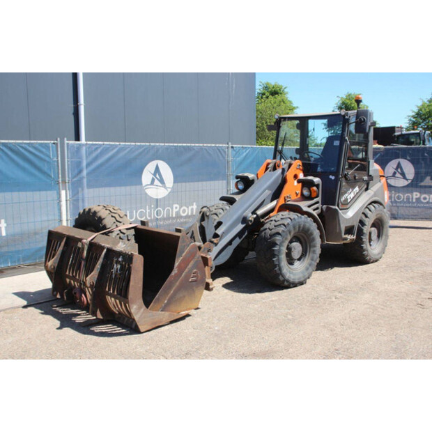 2016 Hitachi ZW75-47626000