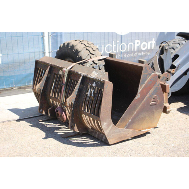 2016 Hitachi ZW75-47626001
