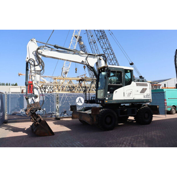 2016 Hyundai HW140A-47626030