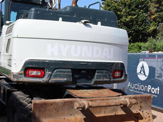 2016-hyundai-hw140a-47626056