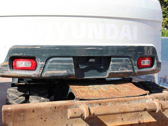 2016-hyundai-hw140a-47626061