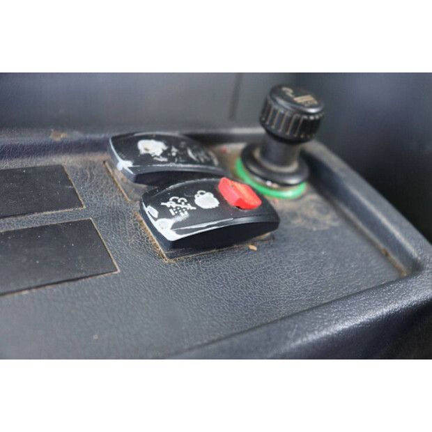 2016 Hyundai HW140A-47626075