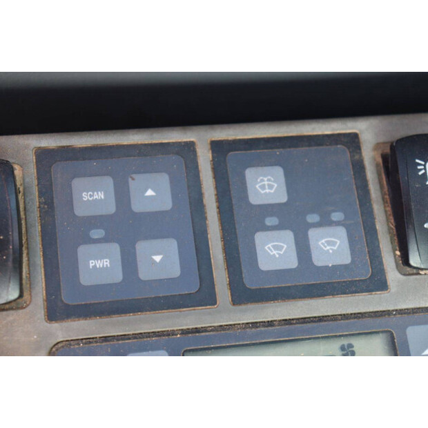 2011 Doosan DX180LC-47626137