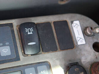 2011-doosan-dx180lc-47626138